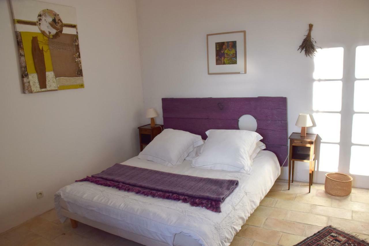 Chambres D'Hotes Dans Maison D'Artiste Galargues Exterior photo